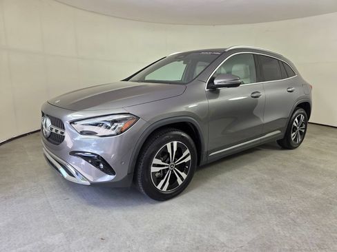 Certified 2025 Mercedes-Benz GLA 250 image 8