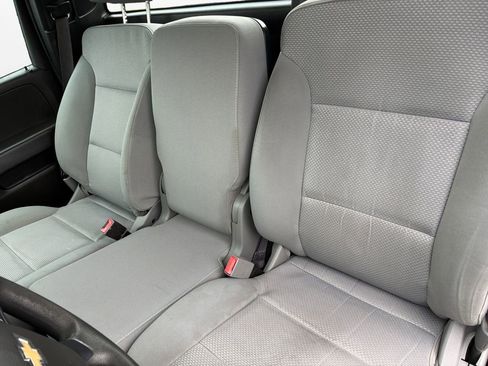 Used 2017 Chevrolet Silverado 1500 W/T w/ Trailering Package image 18