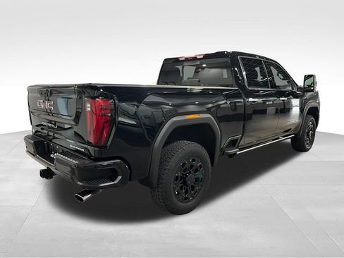 Used 2025 GMC Sierra 2500 Denali w/ Technology Package AWD/4WD image 7