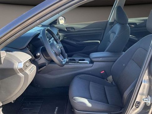 Certified 2025 Nissan Altima 2.5 S image 12