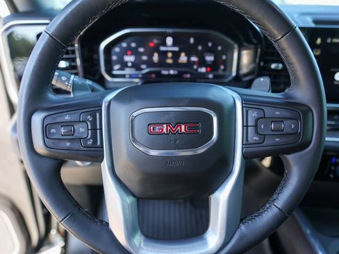 Used 2024 GMC Sierra 1500 SLT AWD/4WD image 15