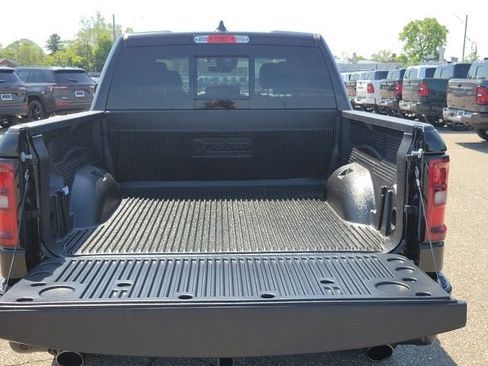 Used 2026 RAM 1500 Laramie AWD/4WD image 6
