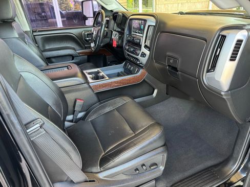 Used 2016 Ford F350 King Ranch w/ King Ranch w/Chrome Package image 17