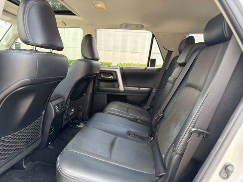 Used 2018 Toyota 4Runner Limited RWD image 10