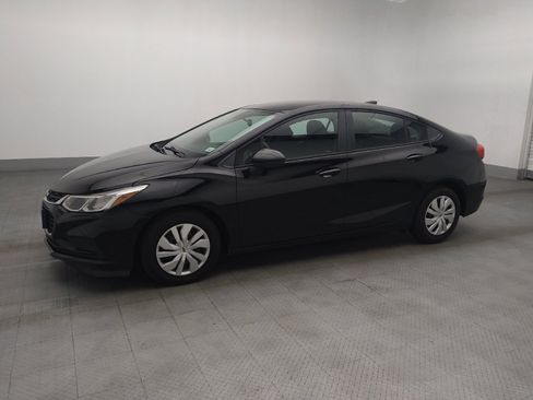 Used 2016 Chevrolet Cruze LS FWD image 2