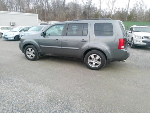 Used 2011 Honda Pilot EX image 2
