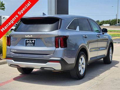 New 2025 Kia Sorento LX