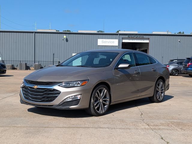 Used 2024 Chevrolet Malibu LT FWD image 1