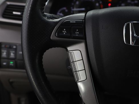 Used 2016 Honda Odyssey Touring Elite image 34