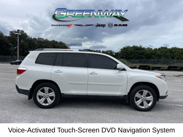 Used 2012 Toyota Highlander Limited w/ Tow Pkg FWD image 3