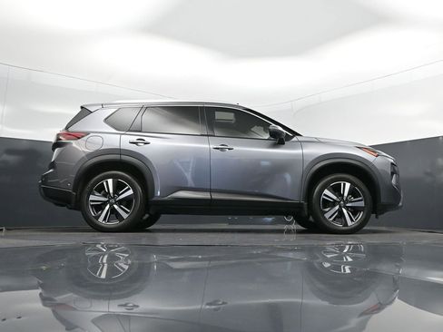 Used 2024 Nissan Rogue SL w/ SL Premium Package image 44