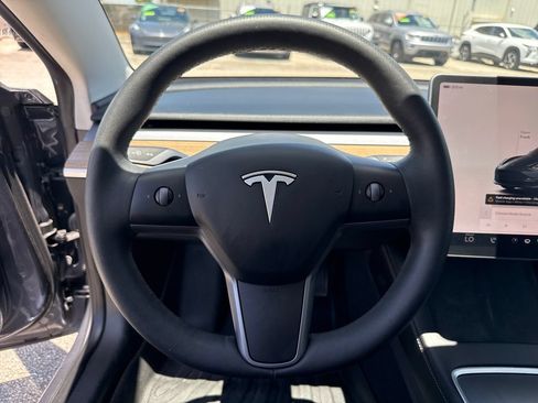 Used 2023 Tesla Model 3 Standard Range RWD image 13