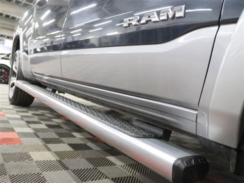 Used 2019 RAM 1500 Laramie image 8