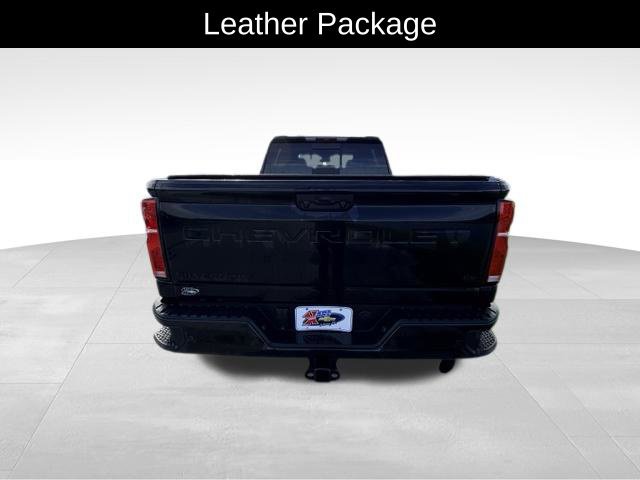 Used 2025 Chevrolet Silverado 3500 LT w/ Trail Boss Package AWD/4WD image 6