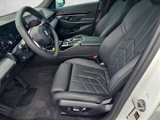 Certified 2024 BMW 530i w/ Convenience Package RWD image 17