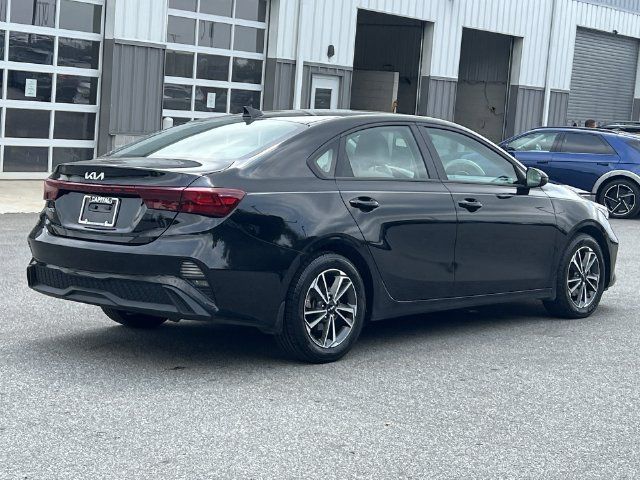 Used 2023 Kia Forte LXS w/ LXS Technology Package FWD image 13