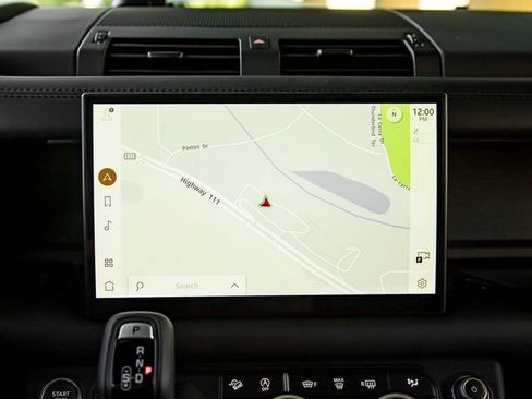 Used 2025 Land Rover Defender 110 X-Dynamic SE image 18