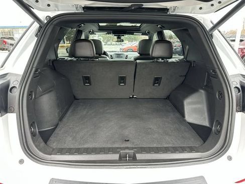 Used 2023 Chevrolet Equinox RS FWD image 25