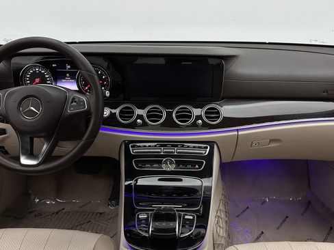 Used 2017 Mercedes-Benz E 300 image 25