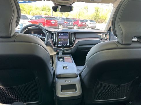 Used 2023 Volvo XC60 B5 Plus w/ Climate Package AWD/4WD image 30