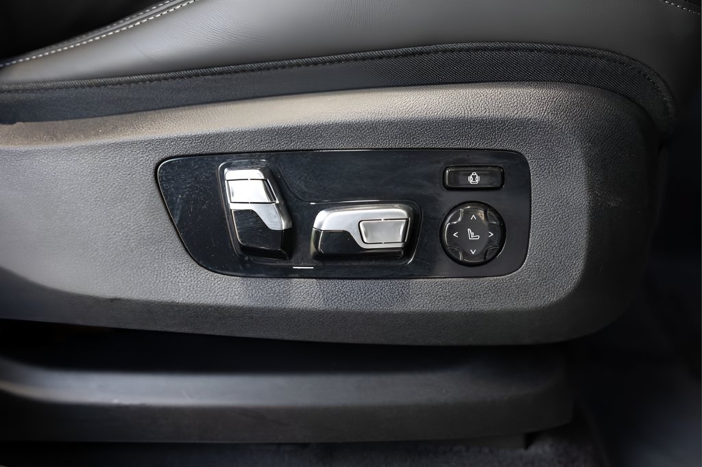 Used 2024 BMW XM AWD/4WD image 79