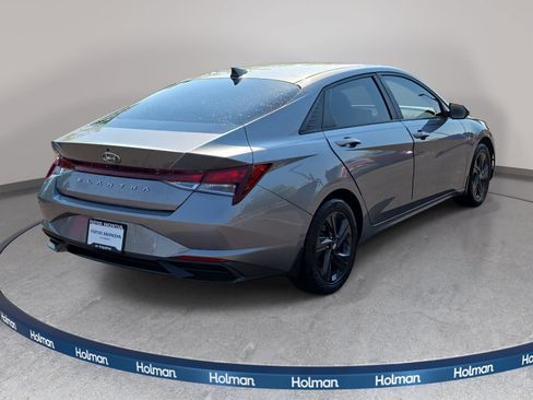 Used 2023 Hyundai Elantra SEL FWD image 6