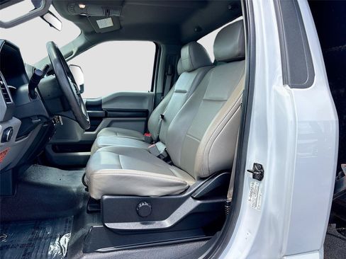 Used 2019 Ford F550 4x4 Regular Cab Super Duty image 19