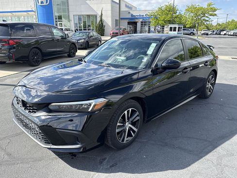 Used 2024 Honda Civic LX image 2