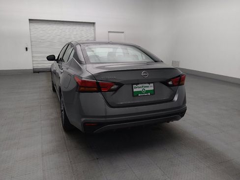 Used 2025 Nissan Altima 2.5 SV FWD image 6
