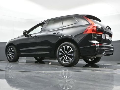 Used 2023 Volvo XC60 B5 Plus w/ Protection Package Premier image 50