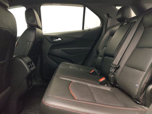 Used 2022 Chevrolet Equinox RS w/ RS Leather Package FWD image 18