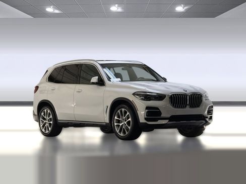 Certified 2023 BMW X5 sDrive40i w/ Parking Assistance Package image 6