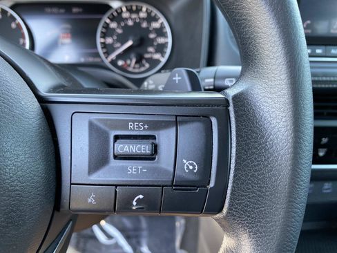 Used 2023 Nissan Rogue S AWD/4WD image 16