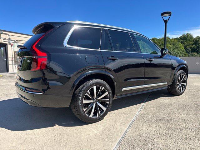 Certified 2025 Volvo XC90 B5 Core AWD/4WD image 9