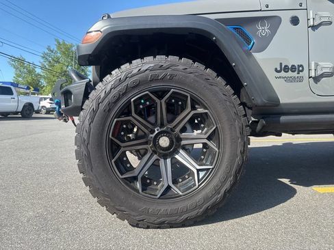 Used 2021 Jeep Wrangler Unlimited Sport AWD/4WD image 9