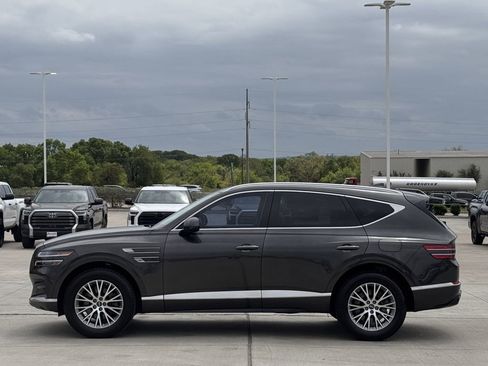 Used 2024 Genesis GV80 2.5T AWD/4WD image 3