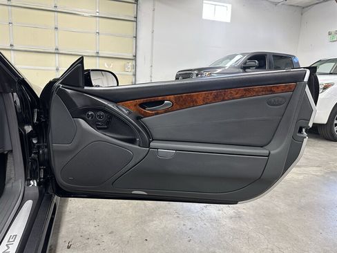 Used 2005 Mercedes-Benz SL 55 AMG image 18