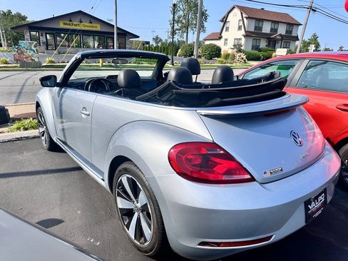 Used 2013 Volkswagen Beetle 2.0T FWD image 7