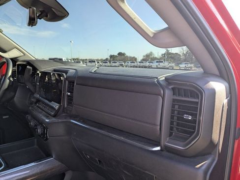 Used 2024 Chevrolet Silverado 3500 LTZ w/ LTZ Texas Edition image 19