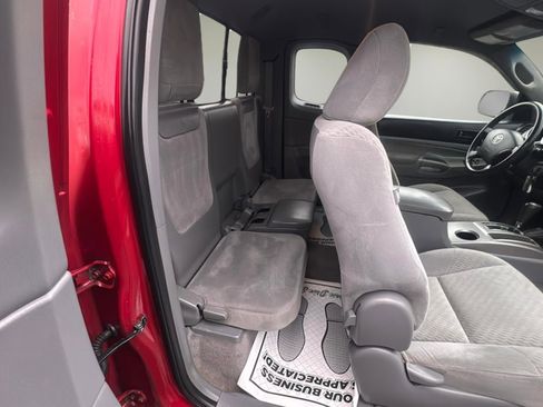 Used 2010 Toyota Tacoma 2WD Access Cab image 14