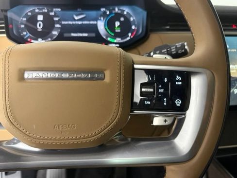 Used 2025 Land Rover Range Rover SE AWD/4WD image 19