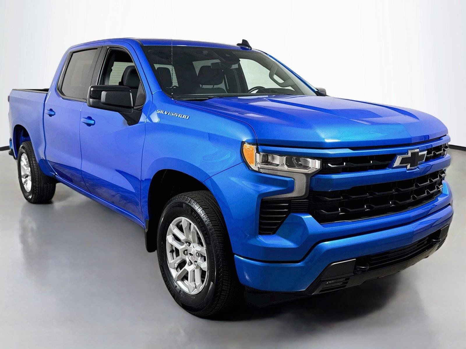 Certified 2026 Chevrolet Silverado 1500 RST RWD image 3