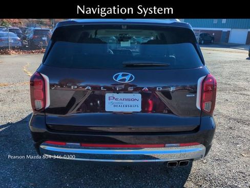 Used 2023 Hyundai Palisade Calligraphy w/ Winter Package image 5