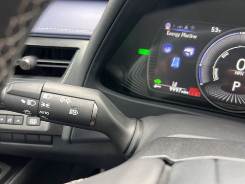 Used 2022 Lexus UX 250h 250h Base image 33