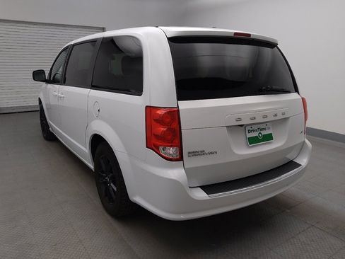 Used 2020 Dodge Grand Caravan GT FWD image 5