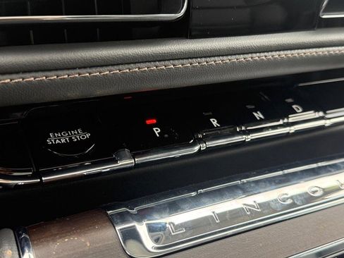 New 2026 Lincoln Aviator Reserve AWD/4WD image 17