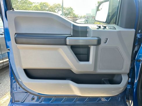 Used 2018 Ford F150 XLT image 8