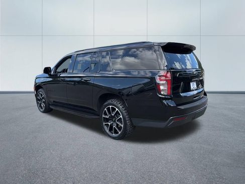 Used 2023 Chevrolet Suburban RST w/ Luxury Package AWD/4WD image 7