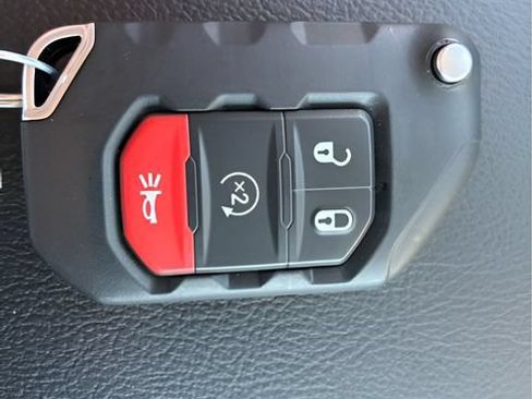 New 2026 Jeep Gladiator Sport AWD/4WD image 12