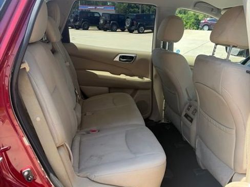 Used 2017 Nissan Pathfinder SV FWD image 17